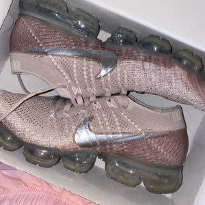 Women vapor max